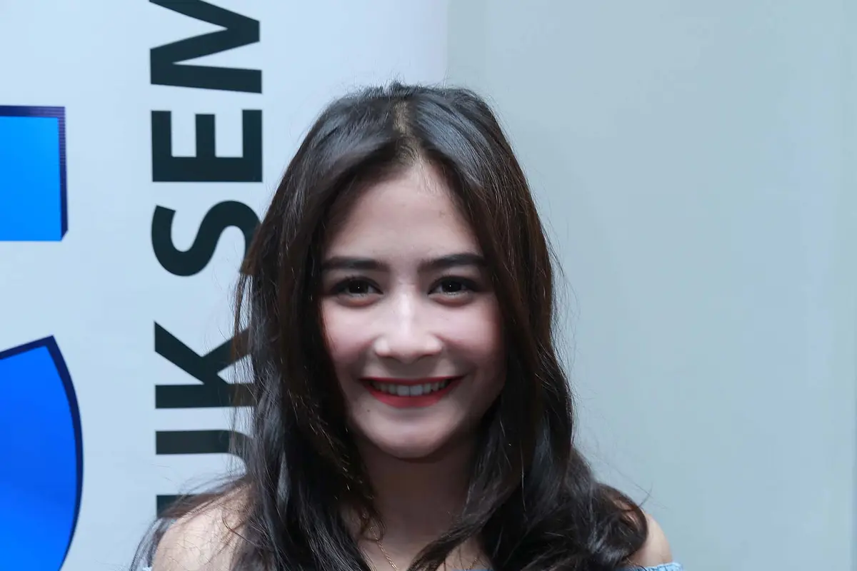 [Bintang] Prilly Latuconsina