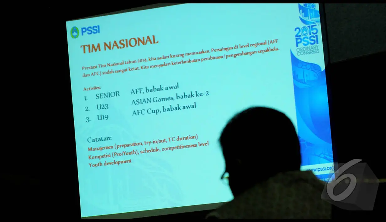 Rapat tersebut membahas kinerja PSSI dalam memajukan persepakbolaan nasional serta tanggapan PSSI mengenai terbentuknya Tim Sembilan, Jakarta, Kamis (15/1/2015). (Liputan6.com/Faisal R Syam)