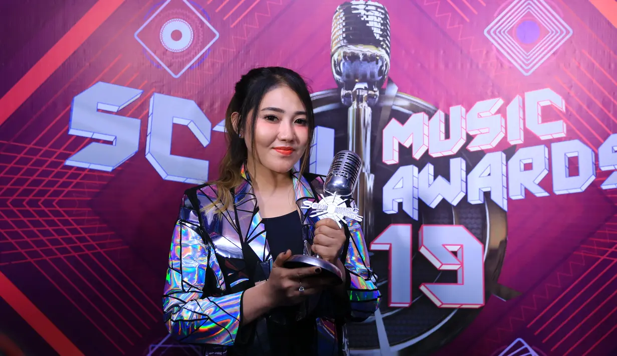 Via Vallen -SCTV Music Awards 2019