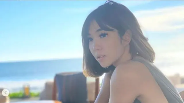 Unggah Foto Kangen Liburan, Tato Gisella Anastasia Bikin Salah Fokus