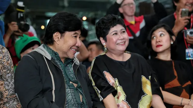 [Bintang] Guruh Soekarnoputra - Bu Acin