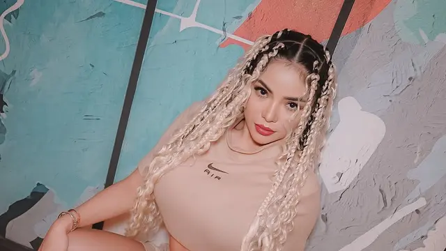 Dinar Candy. (Foto: Dok. Instagram @dinar_candy)