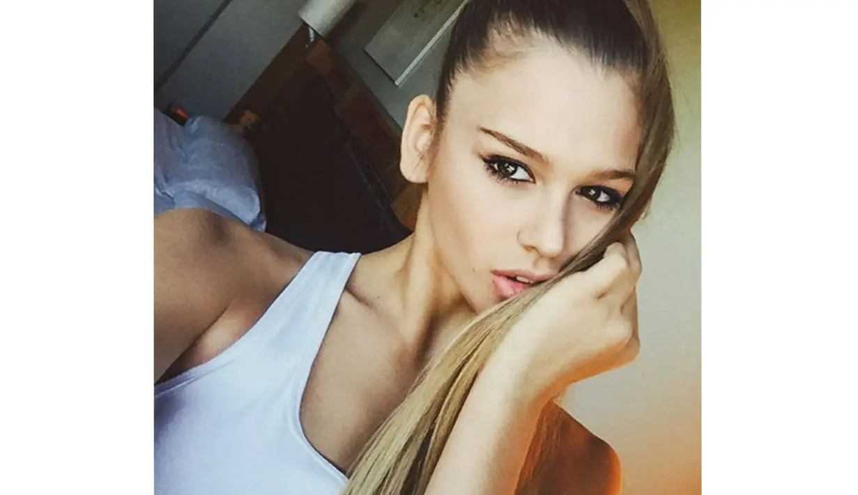 Aleksandra Soldatova saat tampil menggunakan music seperti Swan Lake Theme by David Garrett Concerto in F by George Gershwin dan Straight To Memphis by Club Des Belugas. (Bola.com/Instagram)