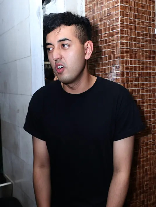 Saat di press screening film #Modus di kawasan Epicentrum, Kuningan, Jakarta Selatan, Jumat (29/4/2016) Kemal mengaku kesulitan dengan peran waria. (Andy Masela/Bintang.com)