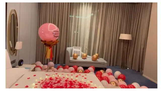 7 Potret Lesty Kejora Beri Kejutan Anniversary ke Rizky Billar, Romantis Banget