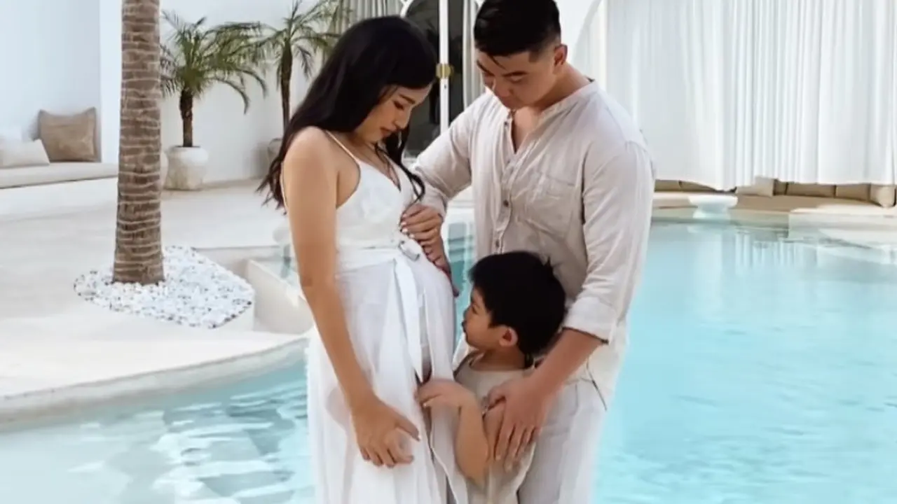Pesona Tiffany Soetanto Istri Chef Arnold di kehamilan ke dua