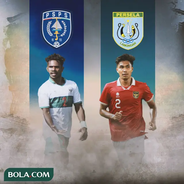 Ilustrasi - Barnabas Sobor (PSPS Riau) dan Ahmad Rusadi (Persela Lamongan)