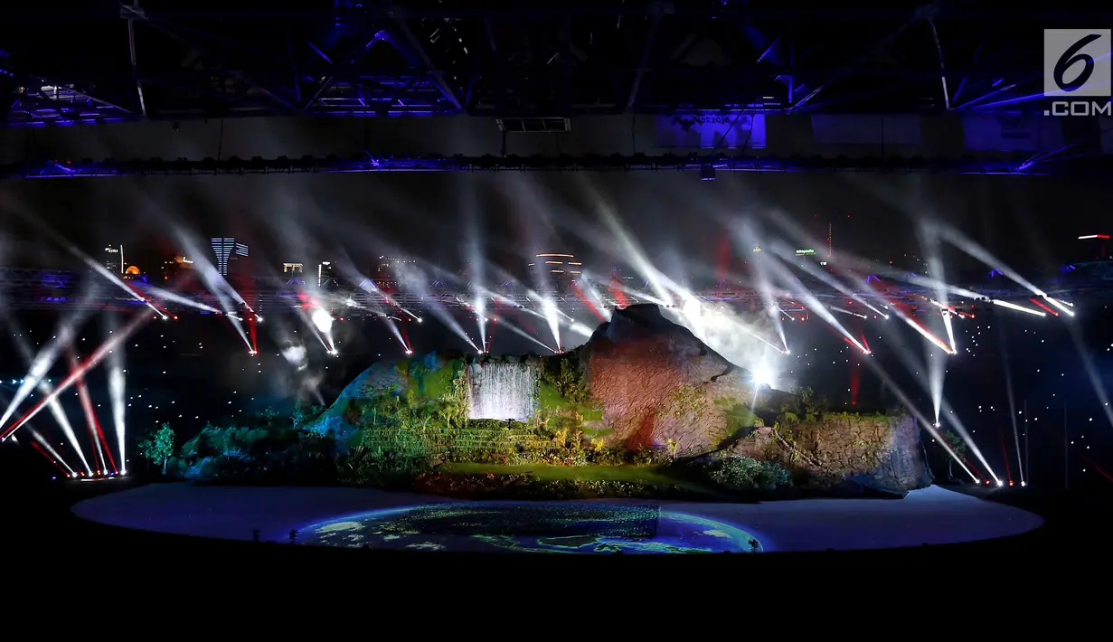 Suasana Upacara Pembukaan Asian Games ke-18 Tahun 2018, di Stadion Utama Gelora Bung Karno, Senayan, Jakarta, Sabtu (18/8). Berbagai ornamen yang mencirikan flora Nusantara terpampang di panggung opening ceremony Asian Games. (Liputan6.com/ Fery Pradolo)