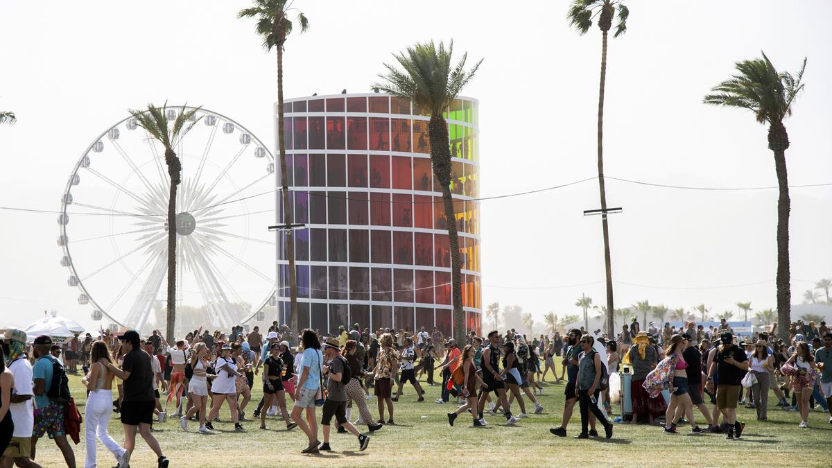 Tren Fesyen Coachella 2026, Salah Satunya Terinspirasi Album Taylor Swift