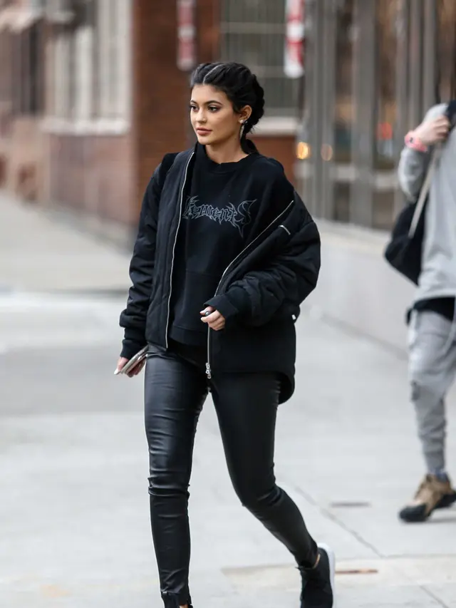 [Bintang] Kylie Jenner