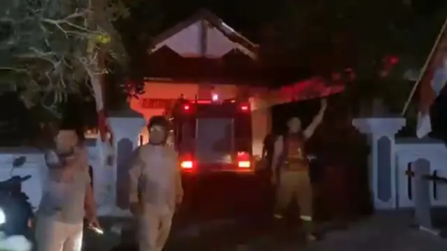 Kantor Taman Nasional Meru Betiri Terbakar pada Senin (31/8/2026) malam. (Dok. Istimewa)