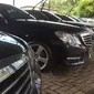 Mercedes Benz E250 yang digunakan rombongan Raja Salman ke Indonesia dijual PT Blue Bird Tbk. (Herdi Muhardi)