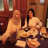 Laudya Cynthia Bella dan Titi Kamal (Instagram/@laudyacynthiabella)