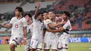 Pemain Venezuela U-17 merayakan gol yang dicetak Nicola Profeta Cabrales pada laga matchay 2 Grup F Piala Dunia U-17 2023 di Stadion Si Jalak Harupat, Bandung, Rabu (15/11/2023). (Doc. LOC WCU17/SBN)