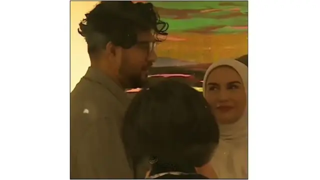 6 Potret Mesra Irish Bella dan Ammar Zoni di Pameran Lukisan, Patahkan Isu Cerai