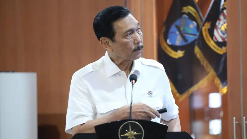 Menteri Koordinator Bidang Kemaritiman dan Investasi Luhut Binsar Pandjaitan dalam ‘China-Indonesia Joint Dive Expedition to Java Trench (22-03-2024). (Dok Kemenko Marves)