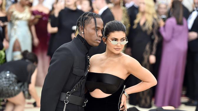 Kylie Jenner tak akan nikahi Travis Scott jika tak penuhi syarat ini. (Theo Wargo / AFP)