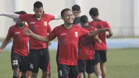 Airlangga Sucipto Galau Pilih Semen Padang atau Mitra Kukar 