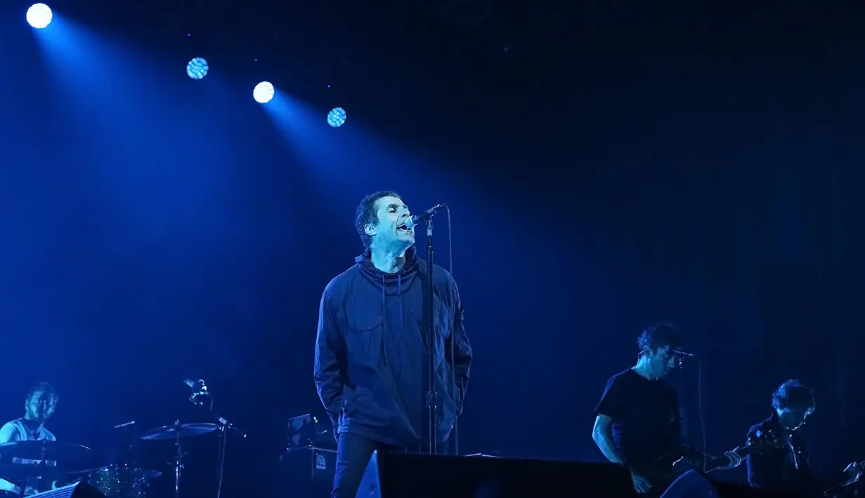 Konser As You Were ini sendiri menjadi kali pertama Liam Gallagher menyapa penggemarnya di Jakarta. (Bambang E. Ros/Bintang.com)