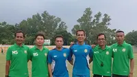 Dua mantan pemain Persib Bandung, Cucu Hidayat dan Aji Nurpijal bergabung dengan Persikotas Tasikmalaya. (Bola.com/Permana Kusumadijaya)