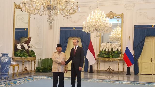 Presiden Prabowo Subianto menerima kunjungan Wakil Pertama Perdana Menteri (PM) Federasi Rusia, Denis Manturov di Istana Merdeka Jakarta, Selasa (15/4/2025).