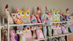 Bisnis bantal lucu yang dirintis Windy terinspirasi dari kebiasaan mendongeng yang dilakukan antara ibu dan anak.