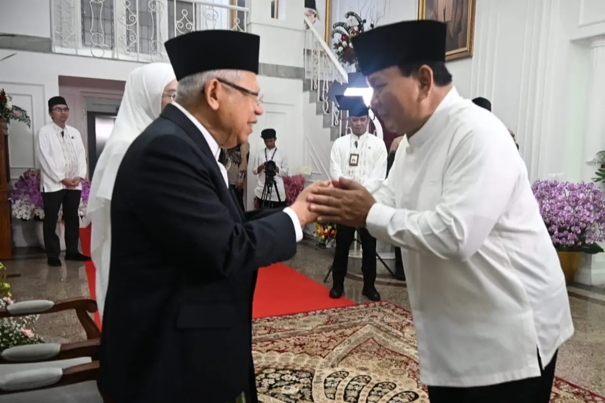 Wakil Presiden (Wapres) Ma’ruf Amin menggelar acara halal bihalal Idul Fitri dengan keluarga, kerabat, dan perangkat melekat di kediaman resminya, Jalan Diponegoro No. 2, Jakarta Pusat, Rabu pagi (10/04/2024).