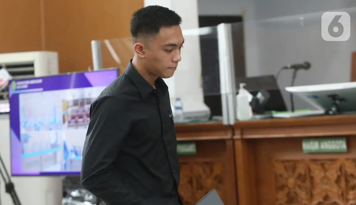 Dalam kasus pencabulan terhadap anak ini, Mario Dandy dijerat Pasal 76D Juncto Pasal 81 dan atau Pasal 76E Juncto Pasal 82 UU Nomor 35 Tahun 2014 tentang Perubahan Undang-Undang Nomor 23 Tahun 2022 tentang Perlindungan Anak. (merdeka.com/Arie Basuki)
