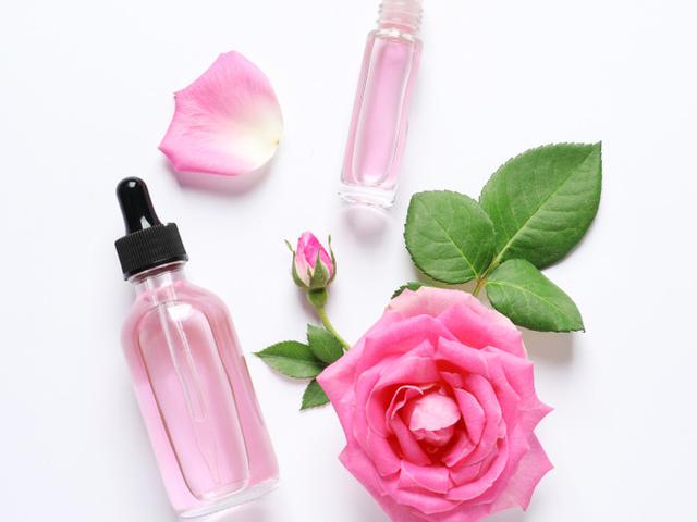 5 Manfaat Air Mawar Dan Cara Menggunakannya Agar Optimal Di Wajah Beauty Fimela Com