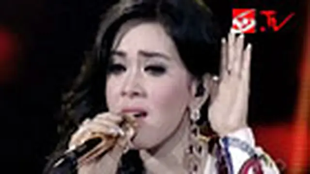 Syahrini-Aku Tak Biasa