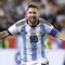 Lionel Messi. menjadi Sosok paling berpengaruh di Timnas Argentina saat ini, pemain berusia 35 tahun ini tercatat telah mengoleksi 19 caps dengan torehan 6 gol dan 5 assist bersama Argentina di ajang Piala Dunia dan berpeluang melewati rekor Diego Maradona sebagai penampil terbanyak. Jumlah tersebut dicatatkannyanya dalam 4 edisi Piala Dunia, yaitu mulai 2006 hingga 2018. Prestasi terbaiknya yaitu saat membawa Argentina menjadi runner-up pada edisi 2014 di Brasil setelah kalah 0-1 (0-0) dari Jerman lewat perpanjangan waktu di partai final. (AFP/Andres Kudacki)