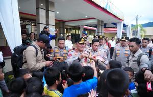 Wakapolri Tinjau Penanganan Pascabencana di Tapanuli Tengah