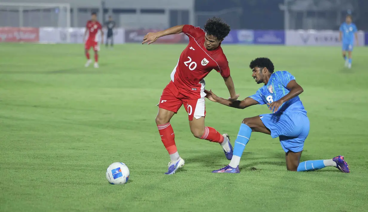 Pada laga uji coba pertama ini, Timnas Indonesia U-22 dipaksa menyerah 1-2 oleh India. (Bola.com/Muhammad Iqbal Ichsan)