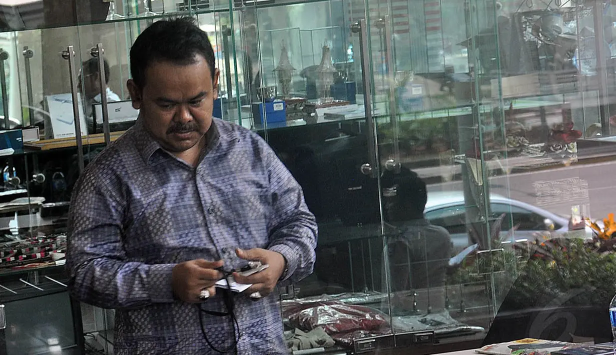 Selaku WaliKota Serang, Tubagus Haerul Jaman juga sudah pernah diperiksa KPK pada awal Maret lalu, Jakarta, (1/10/14). (Liputan6.com/Miftahul Hayat)