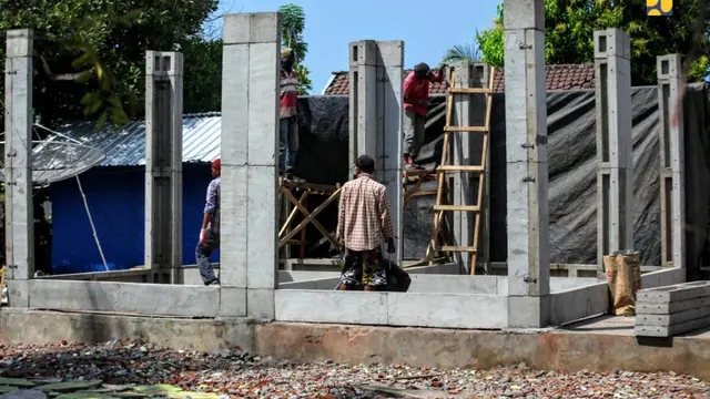 Proyek rekonstruksi rumah di NTB oleh Kementerian PUPR