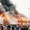 Kebakaran hebat melanda stadion kota Bradford pada 11 Me 1985 (AFP/REX/Independent.co.uk)