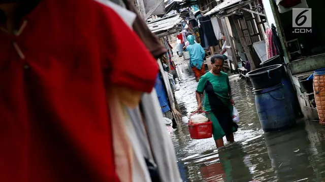 Fenomena Supermoon Akibatkan Banjir Rob di Muara Angke