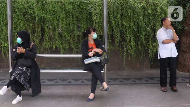 Penerapan Social Distancing di Jakarta