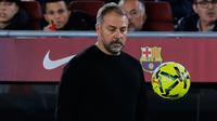 Pelatih kepala Barcelona, ​​Hansi Flick, saat pertandingan La Liga Spanyol antara Barcelona dan Alaves, di Barcelona, ​​Spanyol, Sabtu, 29 November 2025. (Foto AP/Joan Monfort)