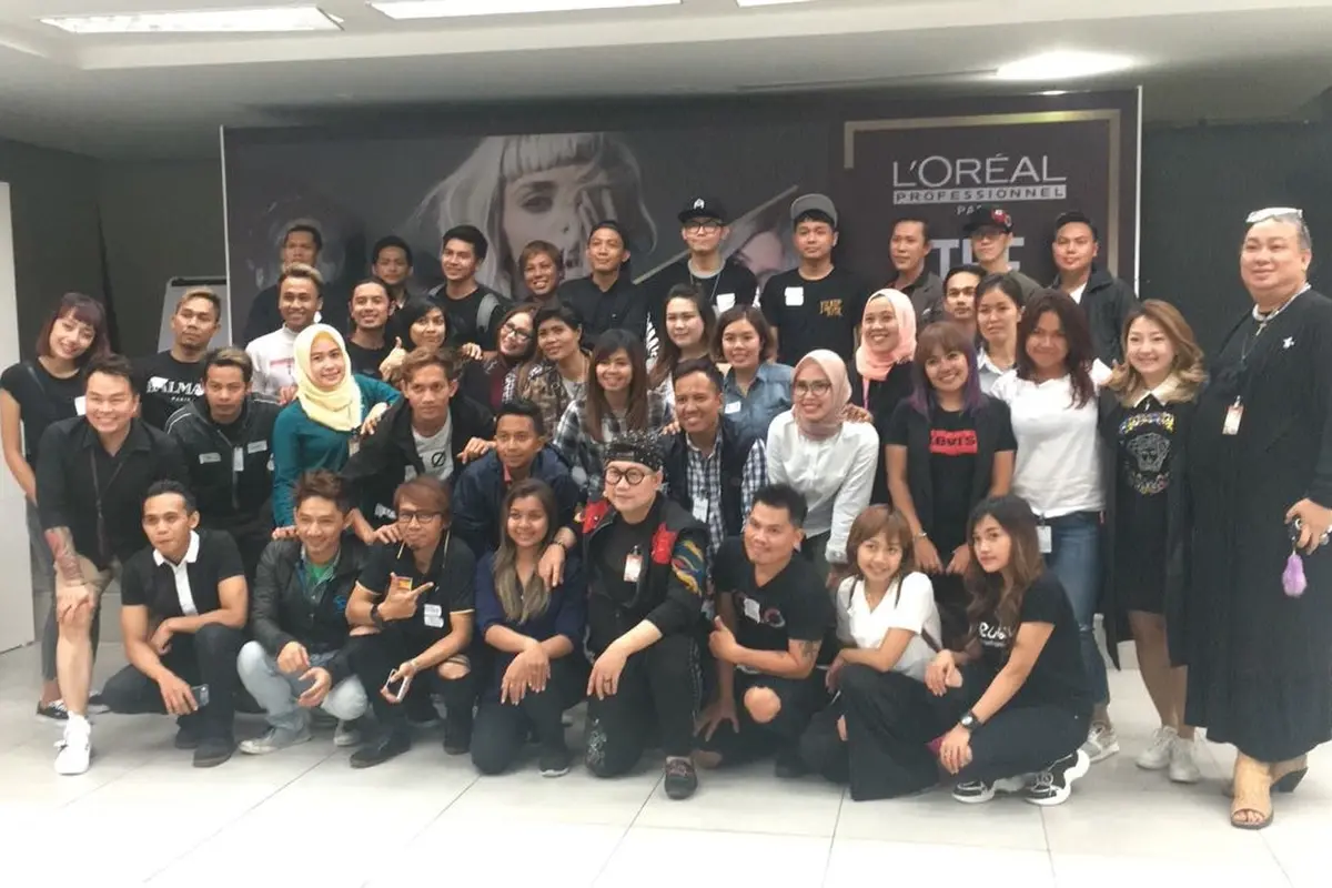Sambut Jakarta Fashion Week 2019, sebanyak 55 penata rambut turut berpartisipasi