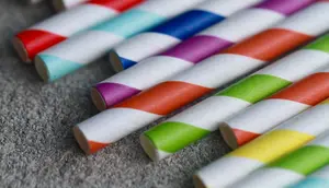 Peneliti Korea Selatan Klaim Sedotan Kertas Lebih Berbahaya untuk Lingkungan Dibanding Plastik