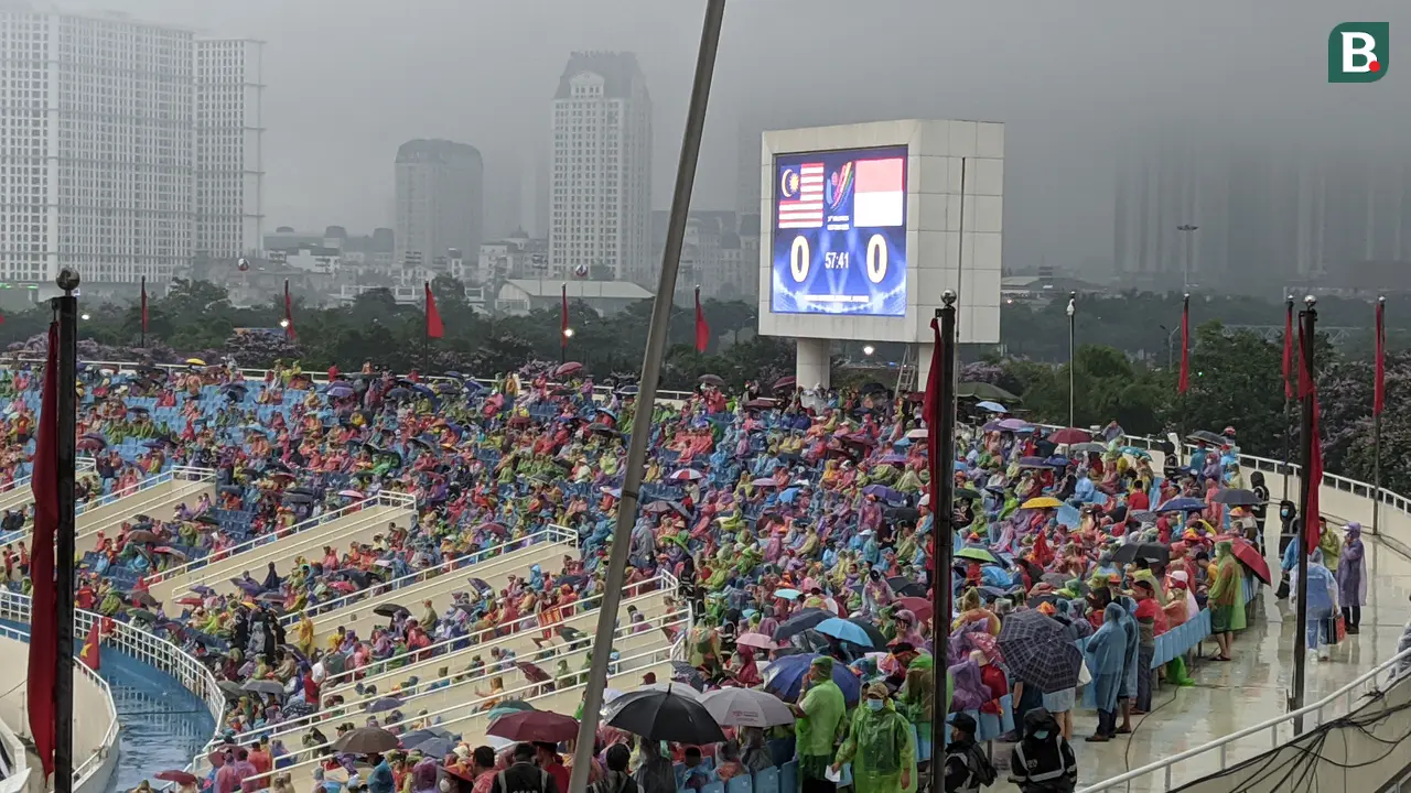 Suasana Stadion My Dinh