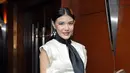 Olga Lydia tampil mengejutkan dengan bulu matanya, Jakarta. Foto diambil pada Senin (24/11/2014). (Liputan6.com/Panji Diksana)