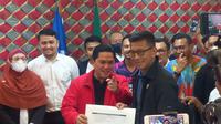 Menteri BUMN Erick Thohir mendaftar sebagai calon Ketua Umum (Ketum) PSSI. (Merdeka.com.com/Muhammad Genantan Saputra)