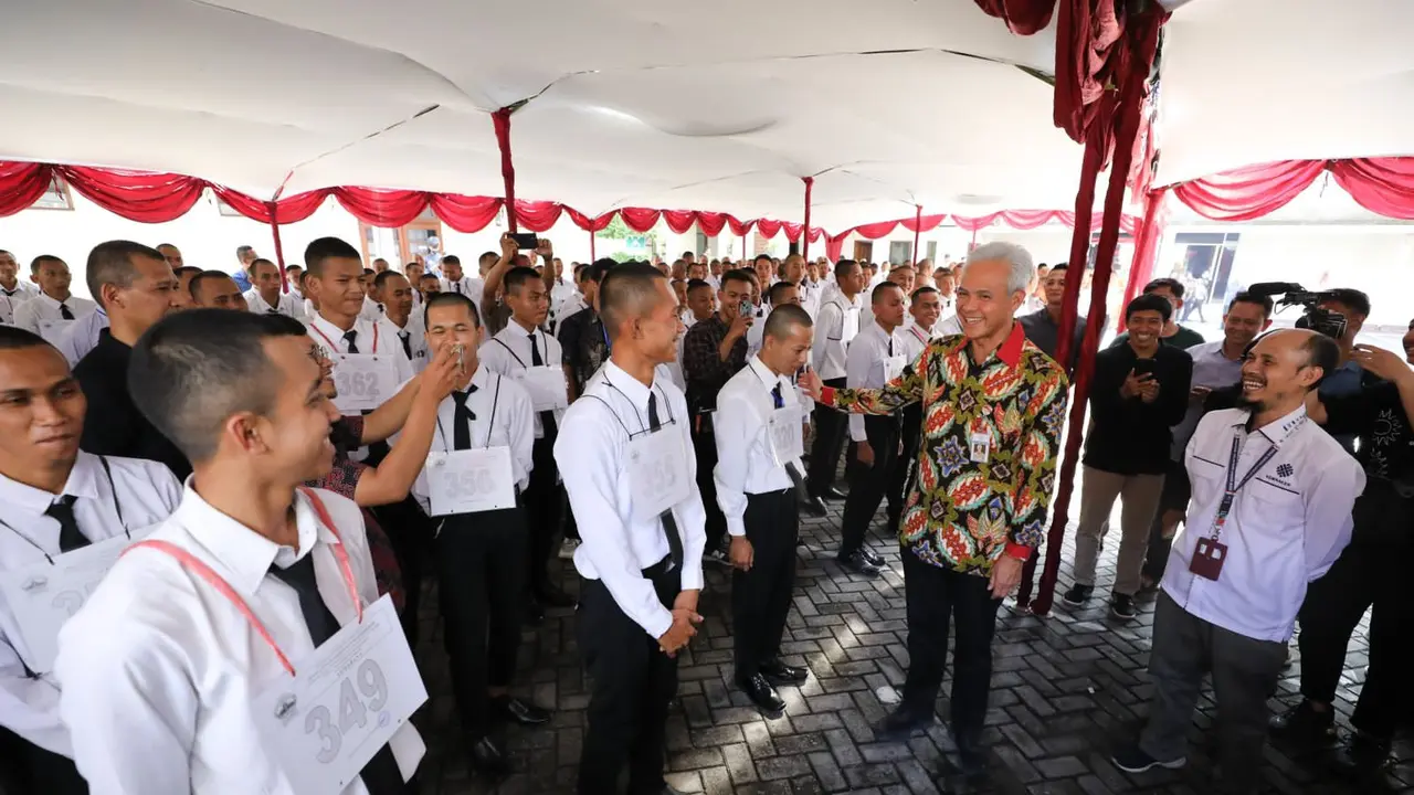 Gubernur Jawa Tengah (Jateng) Ganjar Pranowo memberikan arahan pada Pembukaan Seleksi Magang Jepang Tahun 2023