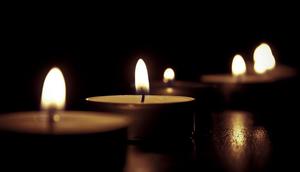 Ilustrasi lilin, berkorban, pengorbanan. (Gambar oleh Katie Phillips dari Pixabay)