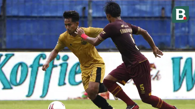 FOTO: Gol Arthur Bonai Bawa Bhayangkara Solo FC Unggul 1-0 atas PSM Makassar di Babak Pertama - Andik Vermansah; Erwin Gutawa
