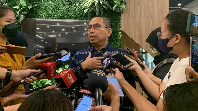 Kepala Divisi Sekretaris Perusahaan PT Transjakarta, Anang Rizkani Noor