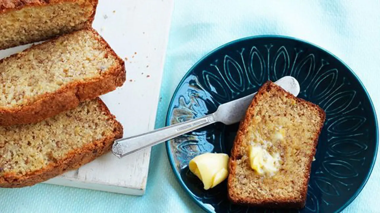 Resep bolu pisang kukus tanpa telur/copyright taste.com.au