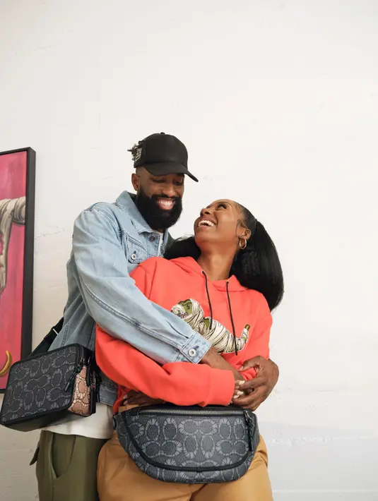 Koleksi kapsul, berjudul 'Blue the Great: The Art of Collaboration' adalah kolaborasi antara Coach, Jordan dan temannya, seniman dan pelukis yang berbasis di LA, Blue the Great.